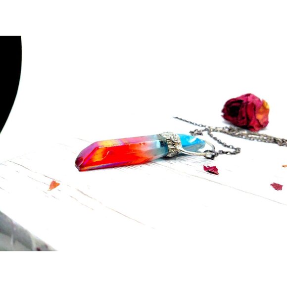 Red and blue aura quartz crystal necklace - Picture 8 of 11